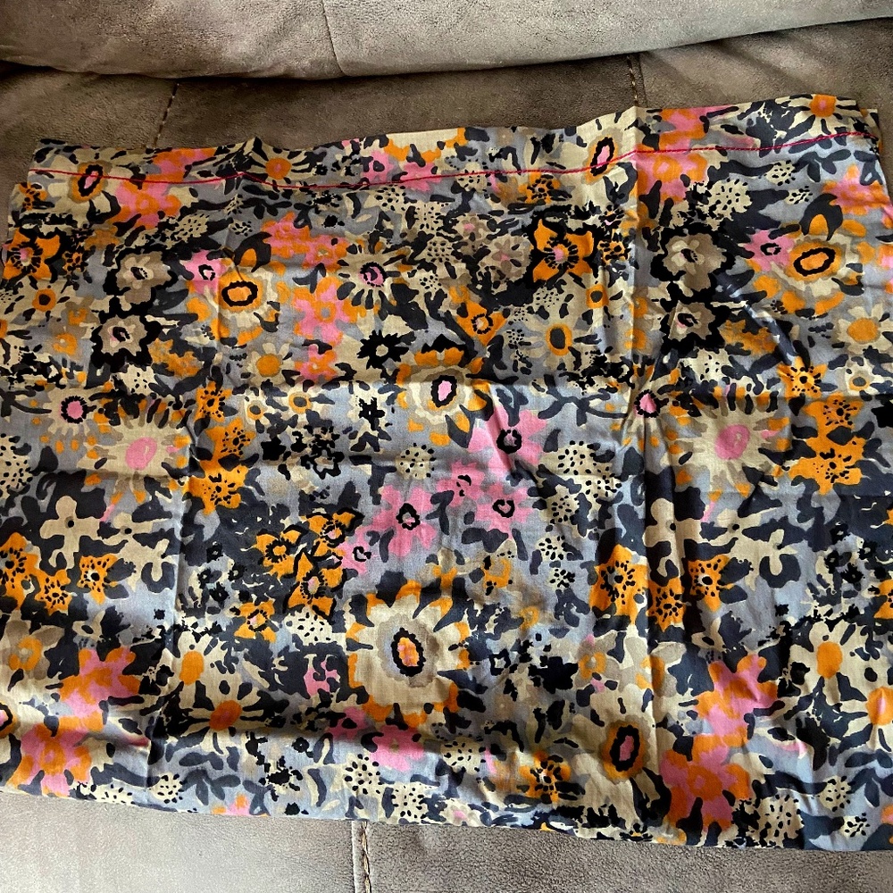 NATURAL LIFE Queen Flat Sheet Grey Cara NWOT